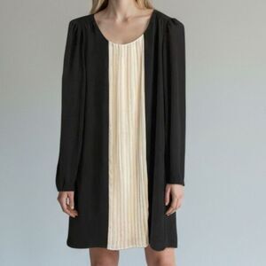 Forever 21	Women's Black and White Swing Dress